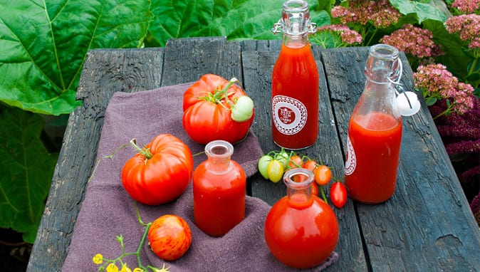 Najlepší paradajkový kečup je domáci. Príprava receptu, foodstyling, foto: Jana Štrbková