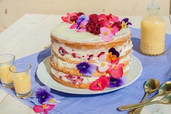 Vanilkovo-piškótová torta s vaječným likérom