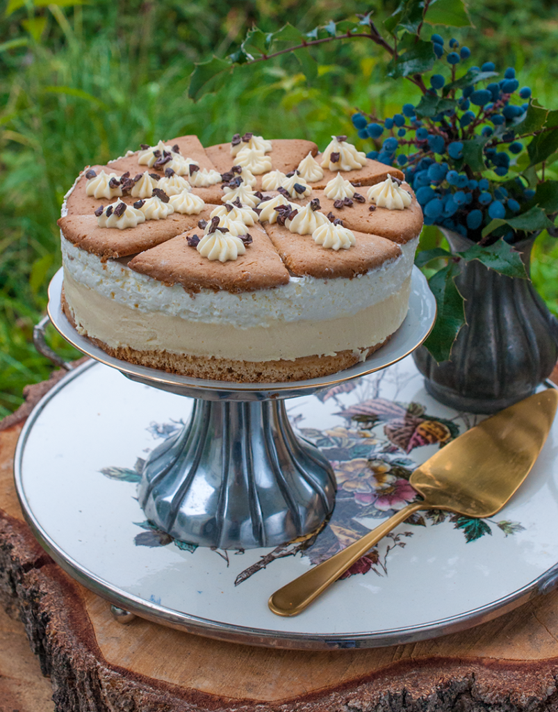 Neodolateľná torta medový krémeš, recept Medové motúzy.